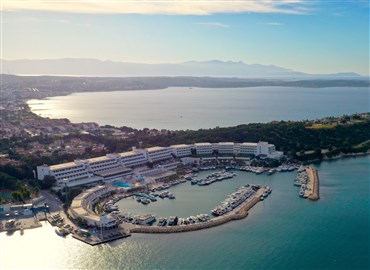 Altın Yunus Çeşme Resort & Termal Otel  1 Nisan’da Kapılarını Açıyor!