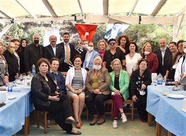 Ege Kadın Dernekleri Federasyonu Foça’da Toplandı