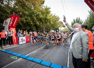 İzmir’in İlk Uluslararası Maratonu Kentte Coşku Yarattı