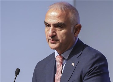Kültür Ve Turizm Bakanı Mehmet Ersoy, Türkiye Bankalar Birliği (TBB) Yönetim Kurulu Üyeleriyle Bir Araya Geldi.